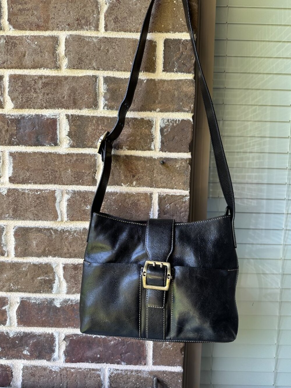 Jones New York Vintage Black Leather Shoulder Crossbody Adjustable Brass Buckle